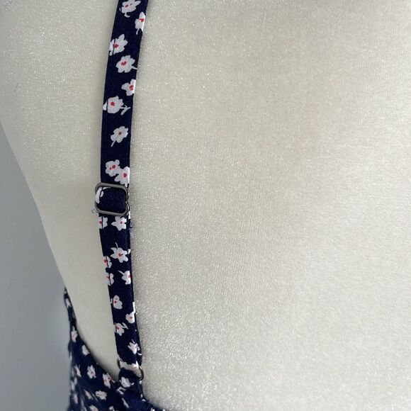 Gap mini floral print sundress.  Adjustable shoulder straps.  Size XS. - Picture 5 of 7